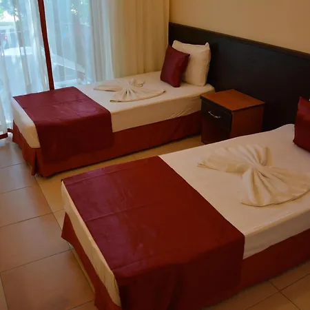 Yavuzhan Hotel Side