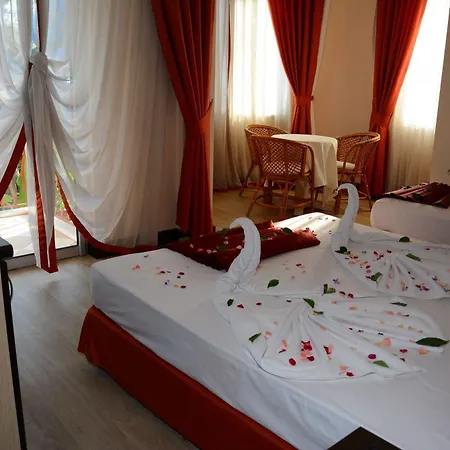 亚乌兹翰酒店 2*